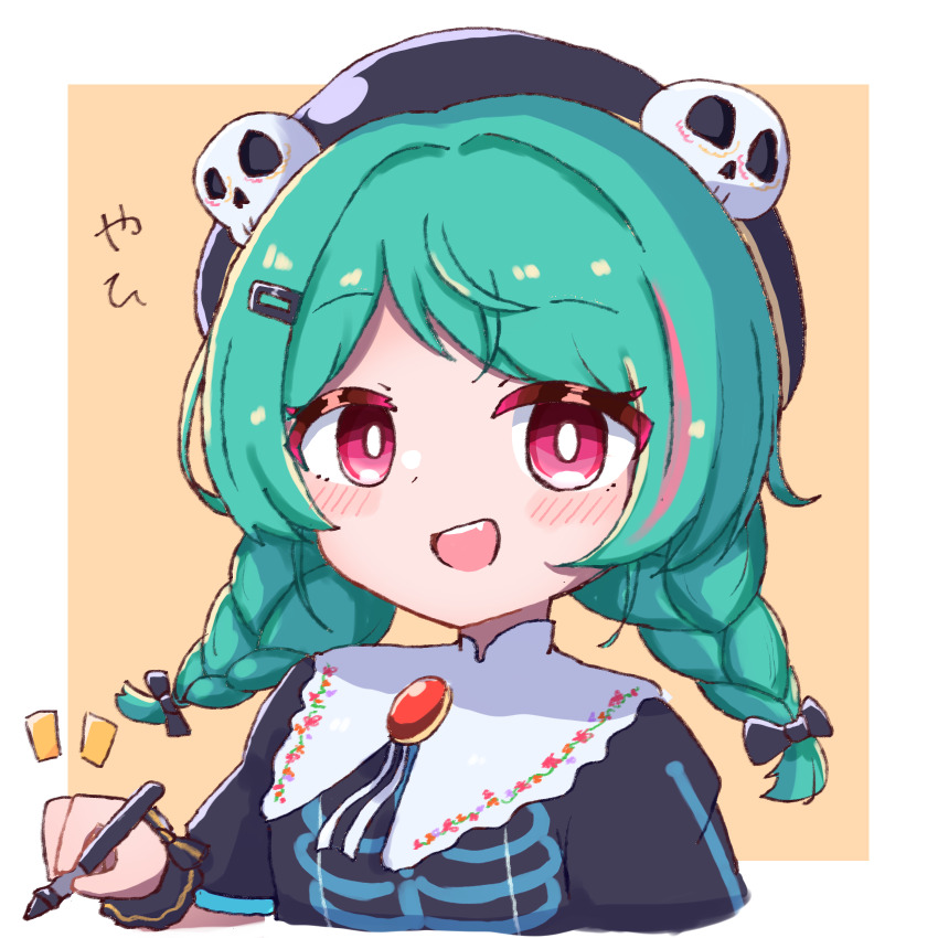 1girl aqua_hair black_bow black_hat blush border bow braid capelet commentary_request cropped_torso fang hair_bow hair_ornament hairclip hand_up hat hat_ornament highres holding holding_stylus indie_virtual_youtuber long_hair looking_at_viewer multicolored_hair notice_lines open_mouth outside_border pink_hair red_eyes saeki_yahiro sasugane_watashi simple_background skeleton_print skull_hat_ornament solo streaked_hair stylus tareme twin_braids upper_body virtual_youtuber white_border white_capelet