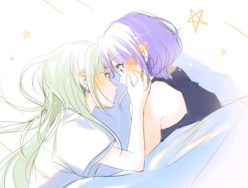 2girls bang_dream! bang_dream!_it&#039;s_mygo!!!!! black_tank_top commentary_request earrings eye_contact green_hair highres jewelry korean_commentary long_hair looking_at_another multiple_girls pink_eyes purple_hair ramm_1219 shirt short_hair short_sleeves tank_top under_covers wakaba_mutsumi white_shirt yellow_eyes yuri yuutenji_nyamu