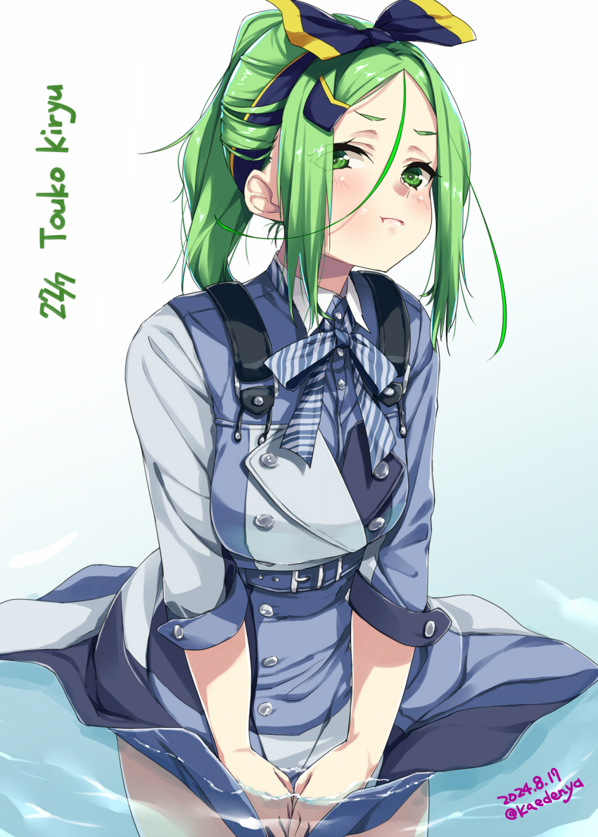 1girl 22/7 :t artist_name belt bow bow_hairband bowtie character_name cowboy_shot dated diagonal-striped_bow diagonal-striped_bowtie diagonal-striped_clothes dress frown green_eyes green_hair grey_belt grey_dress group_name hair_bow hair_ornament hairband hairclip high_ponytail highres kiryu_touko kisairo_kaede looking_at_viewer parted_bangs partially_submerged ponytail solo striped_clothes two-tone_bow two-tone_hairband v_arms white_background yes_to_no_no_aida_ni
