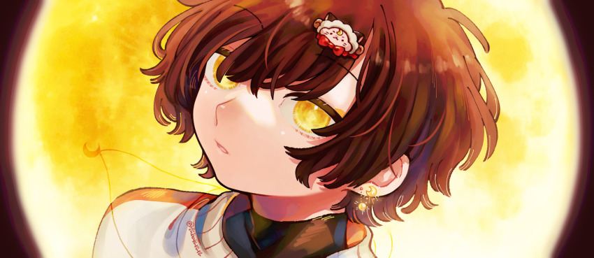 1boy amatsuki_(utaite) black_background black_jacket brown_hair commentary_request expressionless full_moon hair_ornament highres indie_utaite jacket jewelry male_focus masamune_(amatsuki) moon necklace parted_lips sheep_hair_ornament short_hair solo sweater tsubaki_tsubaru upper_body utaite white_sweater yellow_eyes