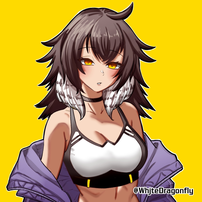 1girl ahoge arknights bare_shoulders bird_girl black_choker black_sports_bra blush breasts brown_hair choker cleavage coat feather_hair feathers hair_between_eyes highres jacket looking_at_viewer medium_hair multicolored_hair multicolored_sports_bra open_clothes open_coat open_mouth plume_(arknights) plume_(easy_time)_(arknights) purple_coat purple_jacket simple_background solo sports_bra two-tone_hair two-tone_sports_bra white_feathers white_sports_bra whjtedragonfly yellow_background yellow_eyes