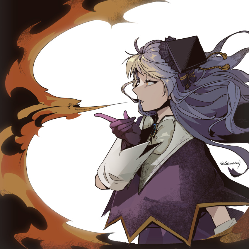1girl artist_name bang_dream! bang_dream!_it&#039;s_mygo!!!!! black_bow black_hat blue_brooch blue_hair bow bowtie breath_weapon breathing_fire brooch capelet chinese_commentary commentary_request expressionless fire floating_hair from_side gloves guagua977 hachibousei_dance_(bang_dream!) hair_bow hand_up hat highres index_finger_raised jewelry long_hair looking_ahead oblivionis_(bang_dream!) open_mouth profile purple_capelet purple_gloves simple_background solo togawa_sakiko twitter_username upper_body white_background white_bow white_bowtie yellow_eyes