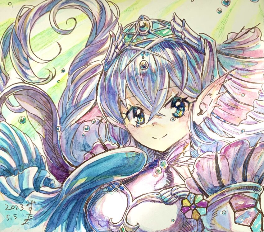 1girl arm_fins blue_eyes blush bubble closed_mouth detached_sleeves duel_monster fins fish_girl grey_hair hair_between_eyes head_fins highres kitkallos_(yu-gi-oh!) long_hair mizutama_(mizutamalion) smile solo tearlaments_rulkallos tiara underwater yu-gi-oh!