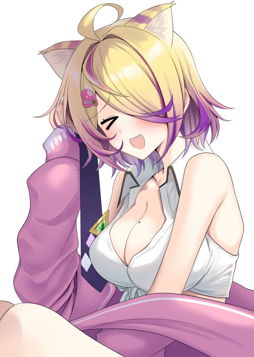 1girl ahoge animal_ear_fluff animal_ears bare_shoulders blonde_hair blush breasts cat_ears cleavage closed_eyes collarbone fang hair_between_eyes hair_ornament hair_over_one_eye hairclip highres hinata_kokage hololive jacket large_breasts long_sleeves looking_at_viewer medium_breasts multicolored_hair off_shoulder open_clothes open_mouth sashisugi_aisu shinsougumi shirt short_hair simple_background sitting sleeveless smile solo streaked_hair tail two-tone_hair virtual_youtuber white_background white_shirt