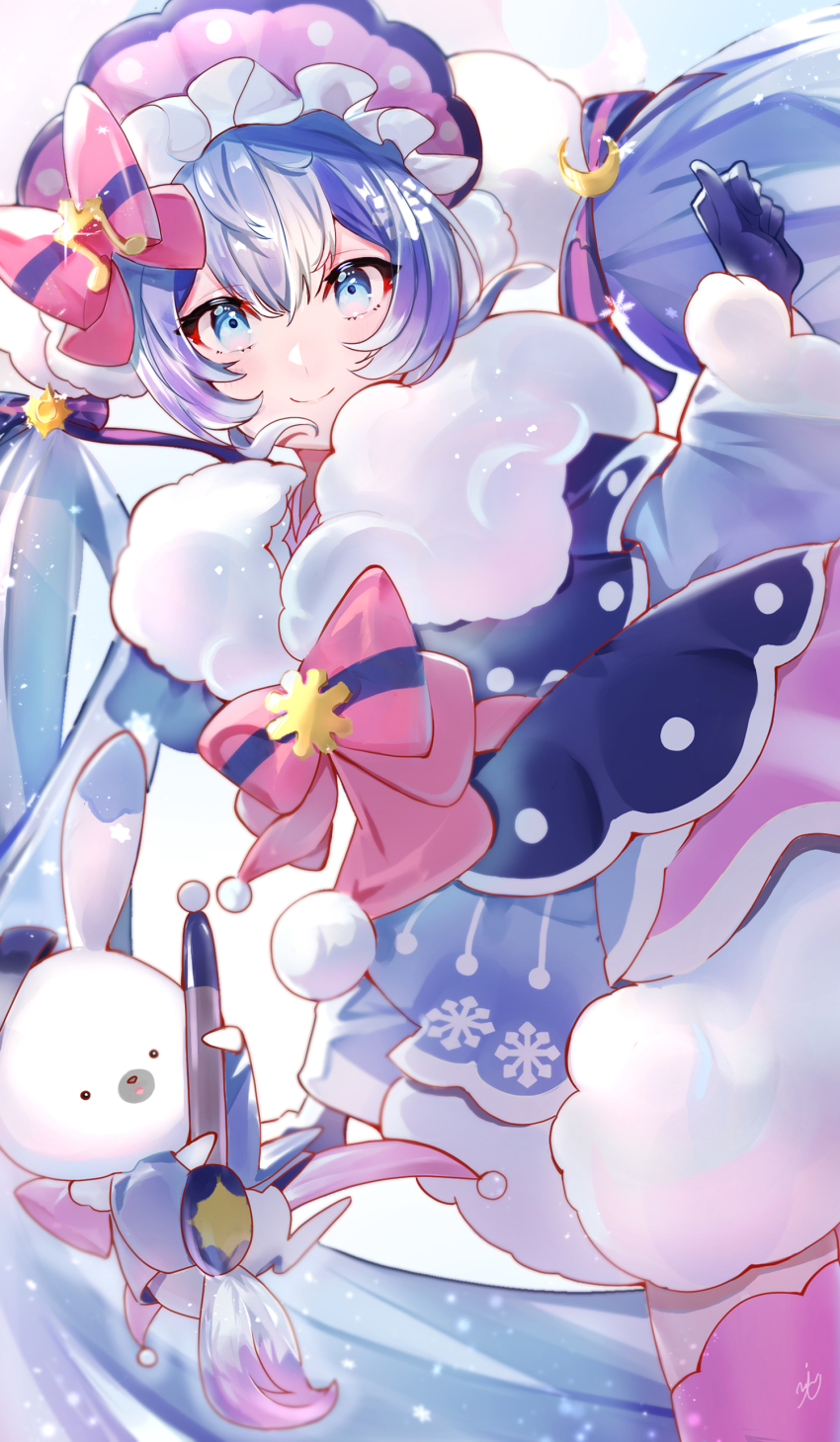 1girl absurdres blue_eyes blue_gloves blue_hair bow closed_mouth fur_trim gloves hair_bow hair_ornament hatsune_miku headdress highres inubangarou japanese_clothes kimono long_hair looking_at_viewer pink_bow pom_pom_(clothes) rabbit ribbon simple_background smile solo thighhighs twintails very_long_hair vocaloid white_background white_hair yuki_miku yuki_miku_(2023)