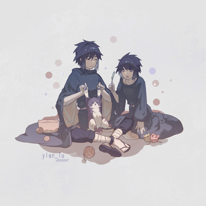2boys animal_hands artist_name bandaged_leg bandages basket black_footwear black_hair black_robe black_shirt cat closed_eyes closed_mouth dots hand_up highres holding holding_paw light_particles long_sleeves male_focus multiple_boys naruto_(classic) naruto_(series) open_mouth robe sandals shirt short_hair sidelocks simple_background sitting toes uchiha_izuna uchiha_madara war_fan white_background wide_sleeves yarn yarn_ball ylan_tu