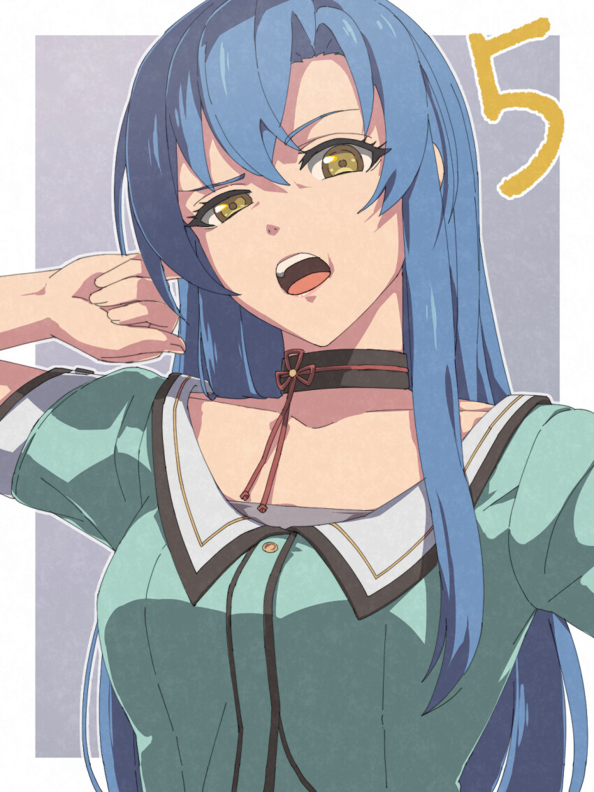 1girl blue_hair border breasts chiharu_(9654784) commentary_request countdown eiyuu_densetsu eyelashes grey_background hair_between_eyes highres kai_no_kiseki kuro_no_kiseki_(series) long_hair looking_at_viewer nina_fenly open_mouth outside_border raised_eyebrow simple_background solo teeth upper_teeth_only white_border yellow_eyes
