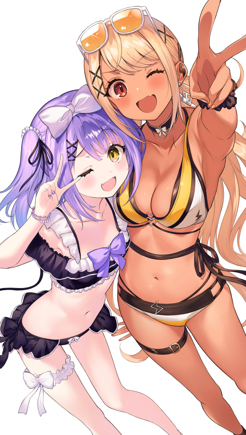 2girls ;d armpits bikini black_bikini black_choker black_scrunchie blonde_hair blush bow breasts brown_eyes buckle choker cleavage collarbone dark-skinned_female dark_skin fang flat_chest floating_hair frilled_bikini frills hair_bow highres kaminari_qpi kaminari_qpi_(summer_c102) kurebayashi_noe long_hair looking_at_viewer medium_breasts multiple_girls navel one_eye_closed open_mouth orange-tinted_eyewear purple_hair red_eyes scrunchie shinomiya_runa shinomiya_runa_(summer_c102) simple_background skin_fang smile standing sunglasses swimsuit thigh_strap tinted_eyewear twintails v v_over_eye very_long_hair virtual_youtuber vspo! white-framed_eyewear white_background white_bow wrist_scrunchie