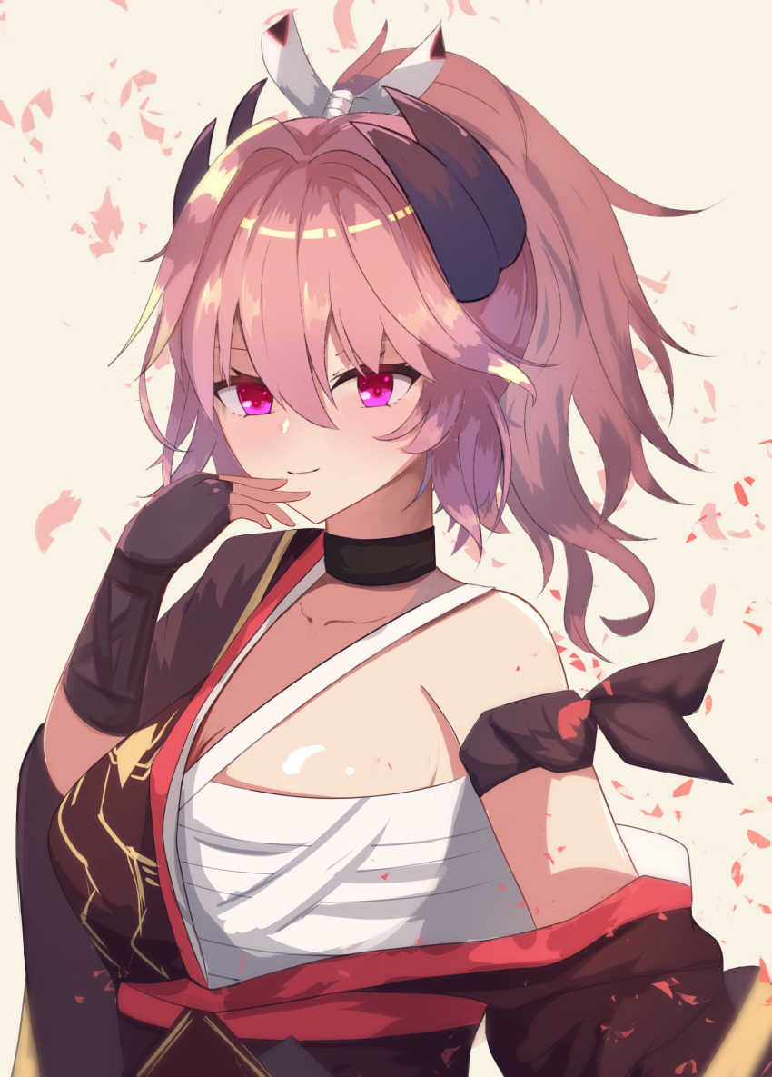 1girl absurdres azur_lane bandages black_choker black_gloves black_kimono chest_sarashi choker fingerless_gloves gloves hane_(feathe02) highres horns japanese_clothes kimono kirishima_(azur_lane) kirishima_(casual_dazzle)_(azur_lane) medium_hair official_alternate_costume pink_hair purple_eyes sarashi simple_background single_bare_shoulder solo upper_body