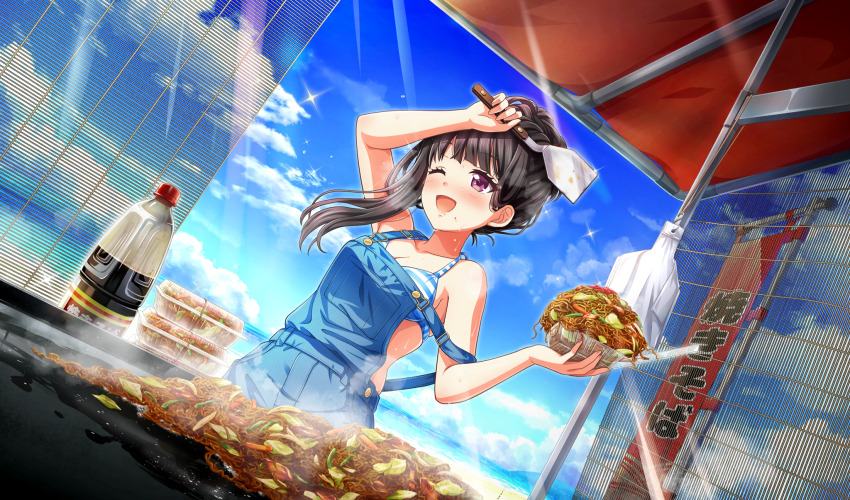 1girl ;d bag beach beach_house bikini black_hair blue_overalls cinderella_series cloud cooking dutch_angle food game_cg griddle hachigatsu_no_cinderella_nine hair_up highres holding holding_food holding_spatula light_rays long_hair looking_ahead nagai_kanako non-web_source ocean official_alternate_hairstyle official_art one_eye_closed open_mouth overalls plastic_bag plastic_bottle purple_eyes single_sidelock smile solo sparkle spatula standing strap_slip striped_bikini striped_clothes sunbeam sunlight sweat swimsuit yakisoba