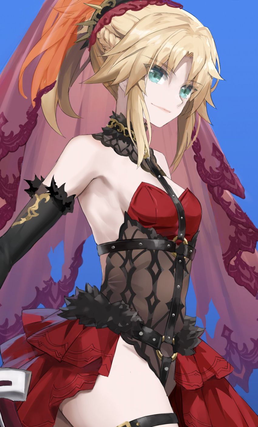 1girl armpits bare_shoulders belt black_dress blonde_hair blue_background closed_mouth dress fate/apocrypha fate_(series) green_eyes highres md5_mismatch mordred_(fate) ponytail red_veil resolution_mismatch short_hair smile solo source_smaller thigh_belt thigh_strap thighs tonee veil