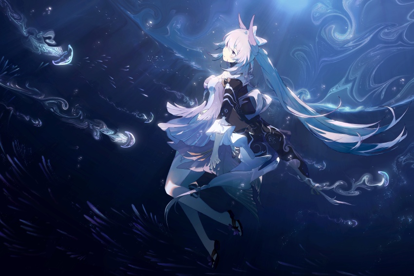1girl absurdres back_ribbon bow-shaped_hair detached_sleeves floating floating_hair genshin_impact gloves glowing_fish gradient_eyes hair_ornament highres hiya_(user_dvyd4375) jellyfish light_particles long_hair long_sleeves multicolored_eyes multicolored_hair pink_hair sandals sangonomiya_kokomi smile solo spotlight submerged swirl thighhighs underwater very_long_hair white_gloves wide_sleeves