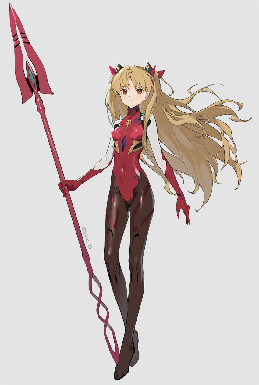1girl blonde_hair bodysuit breasts brown_eyes commentary cosplay covered_navel ereshkigal_(fate) evangelion:_3.0_you_can_(not)_redo fate/grand_order fate_(series) full_body grey_background hair_ribbon highres holding holding_polearm holding_weapon long_hair looking_at_viewer mecha_pilot_suit multicolored_bodysuit neon_genesis_evangelion parted_bangs parted_lips plugsuit_(evangelion) polearm rebuild_of_evangelion red_bodysuit ribbon siino simple_background skin_tight small_breasts solo souryuu_asuka_langley_(cosplay) spear spear_of_cassius standing twitter_username two_side_up very_long_hair weapon