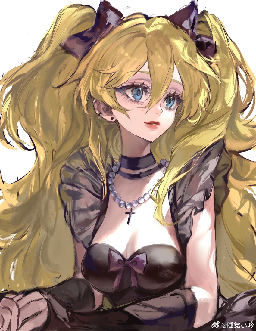 1girl black_arm_warmers black_bow black_choker black_dress blonde_hair blue_eyes bow bowtie breasts character_request check_character check_copyright chinese_commentary choker cleavage commentary_request copyright_request cross cross_necklace dress ear_piercing earrings eyelashes frilled_dress frills hair_bow hair_over_shoulder highres hoshina_utau jewelry lipstick long_hair looking_ahead makeup medium_breasts necklace parted_lips pearl_necklace piercing purple_bow purple_bowtie red_lips shugo_chara! simple_background smile solo stud_earrings twintails upper_body watermark weibo_watermark weibo_watermark white_background zi_yin
