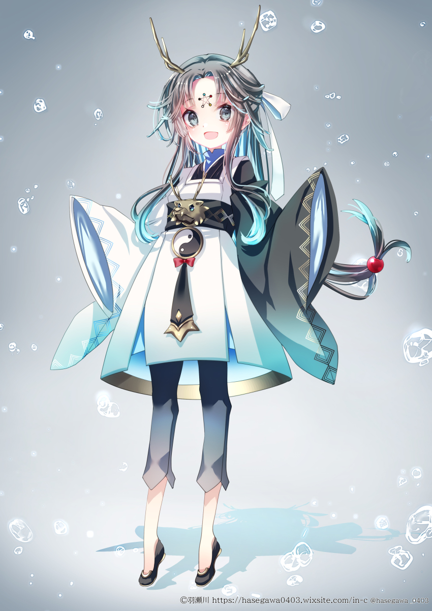 1girl :d absurdres black_kimono black_pants black_shoes blue_hair bow capri_pants colored_inner_hair curtained_hair eastern_dragon_horns forehead_tattoo grey_eyes grey_hair hair_bobbles hair_bow hair_ornament hane_segawa highres japanese_clothes kimono long_hair looking_at_viewer multicolored_hair open_mouth original pants pentagram_tattoo shoes smile solo standing tiptoes two-tone_kimono white_bow white_kimono yin_yang