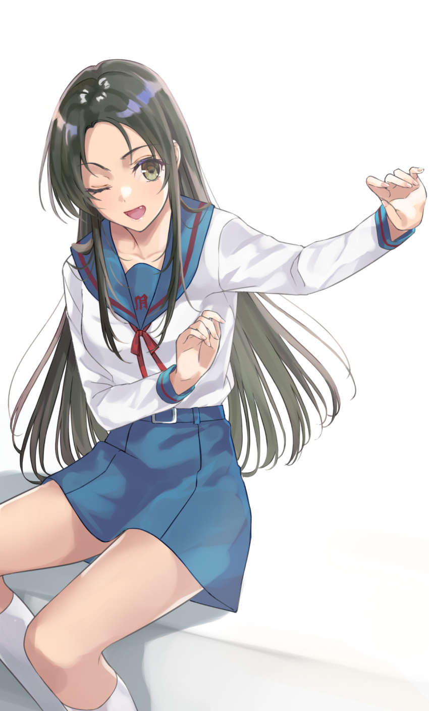 1girl bad_id bad_pixiv_id blue_skirt breasts commentary cowboy_shot eyelashes facing_viewer fang green_eyes green_hair highres kneehighs long_hair long_sleeves looking_to_the_side medium_breasts mexif miniskirt one_eye_closed open_mouth outstretched_arm parted_bangs pleated_skirt red_ribbon ribbon school_uniform serafuku shirt shirt_tucked_in simple_background sitting skirt smile socks solo suzumiya_haruhi_no_yuuutsu thighs tsuruya very_long_hair white_background white_shirt white_socks