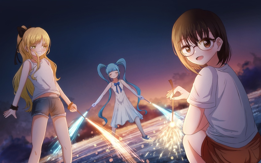 3girls :d absurdres bare_arms bare_legs bare_shoulders blonde_hair blue_bow blue_bowtie blue_hair blush bow bowtie brown_eyes brown_hair brown_shorts closed_eyes commentary cutoffs dei_matsuri dress dutch_angle evening female_focus fireworks futate_eru glasses grey_shorts grin high_ponytail highres holding holding_fireworks iin_chiyo kimi_no_koto_ga_dai_dai_dai_dai_daisuki_na_100-nin_no_kanojo kusanochika long_hair multiple_girls open_mouth outdoors ponytail scrunchie shirt short_hair short_shorts short_sleeves shorts sleeveless sleeveless_dress smile sparkler sundress sunset trait_connection twintails very_long_hair water white_dress white_shirt wrist_scrunchie yellow_eyes