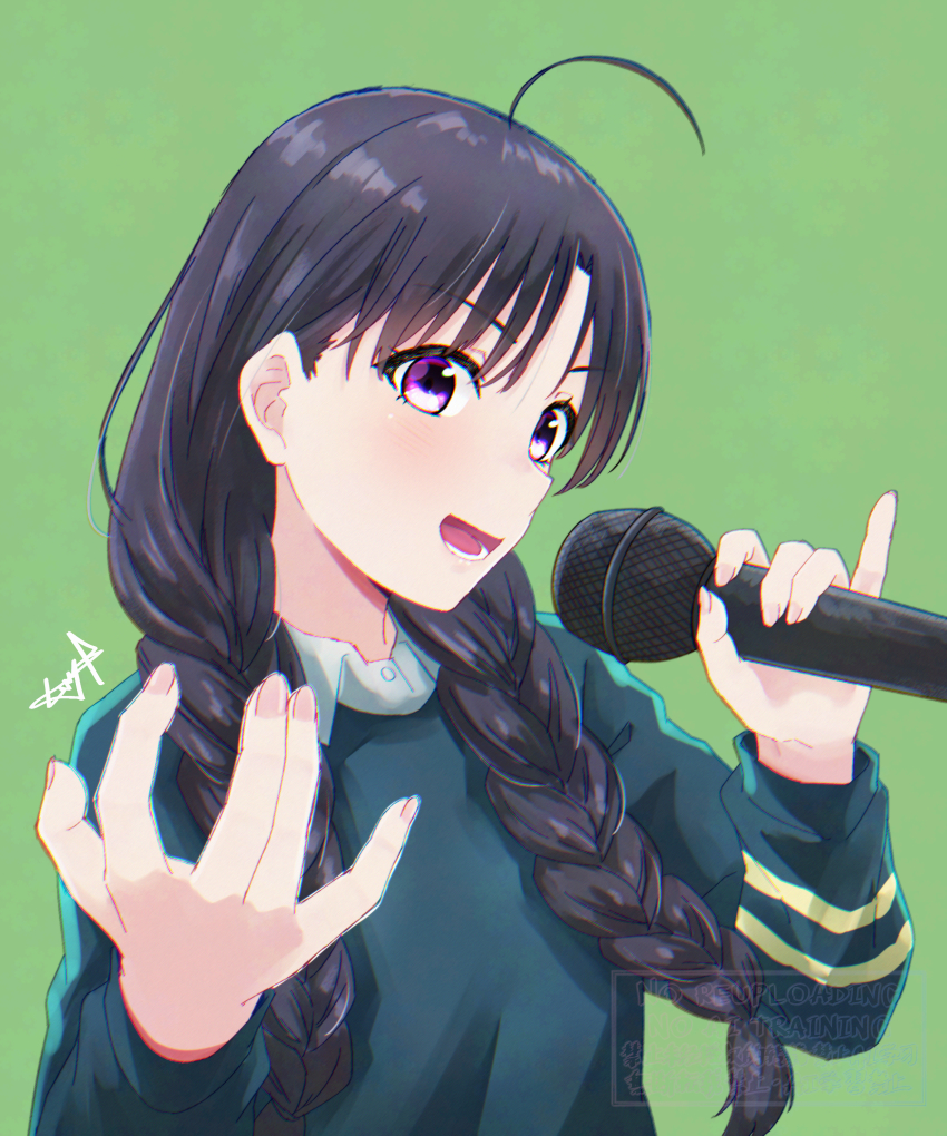 1girl absurdres ahoge awa_subaru black_hair blue_sweater braid commentary english_commentary girls_band_cry green_background highres holding holding_microphone long_hair long_sleeves lower_teeth_only microphone mutsuki_(mutsuki0110) open_mouth pinky_out purple_eyes simple_background solo sweater teeth twin_braids