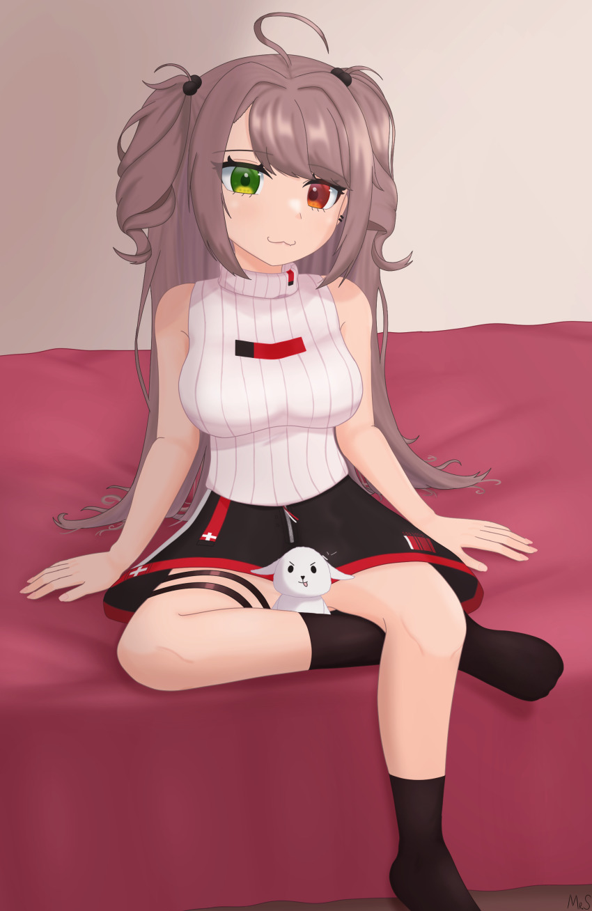 1girl :3 absurdres arm_support breasts brown_hair convenient_censoring girls&#039;_frontline green_eyes heterochromia highres leg_belt long_hair looking_at_viewer medium_breasts mr.something on_bed red_eyes sitting skirt smile solo ssg3000_(girls&#039;_frontline) stuffed_toy
