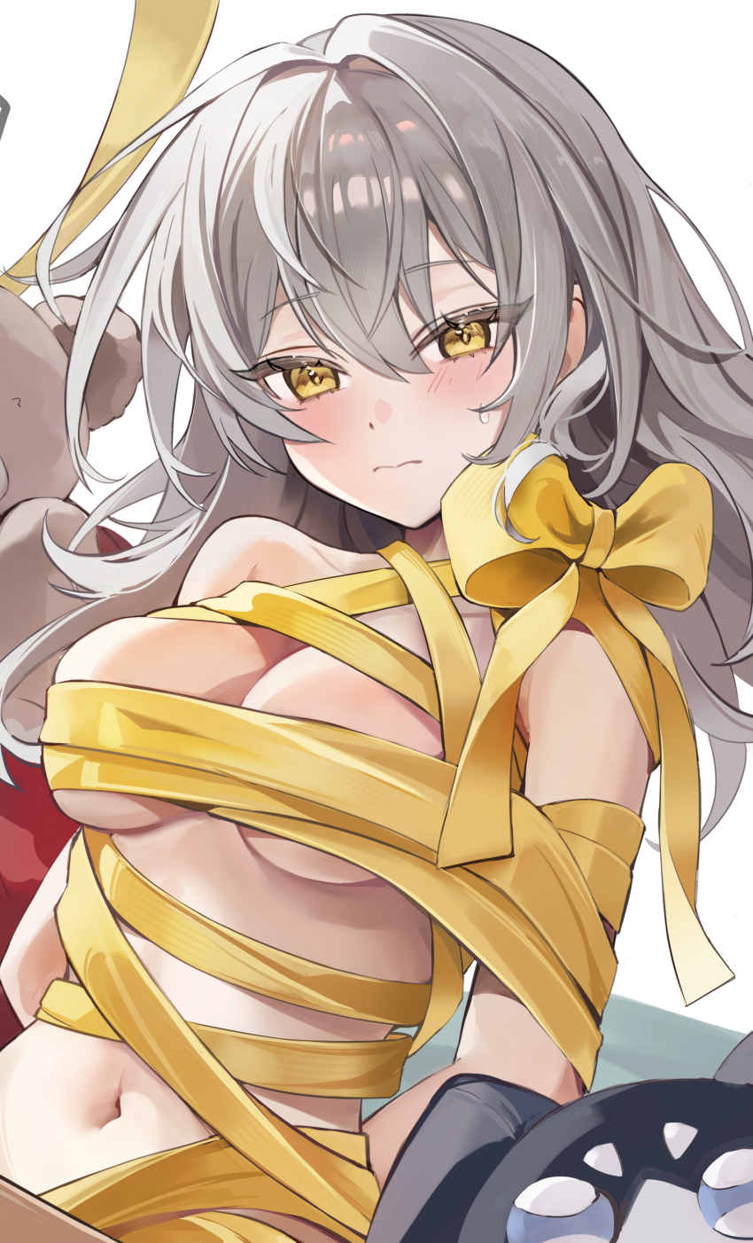 1girl absurdres arms_behind_back breasts closed_mouth commentary grey_hair highres honkai:_star_rail honkai_(series) large_breasts looking_at_viewer medium_hair naked_ribbon navel pom-pom_(honkai:_star_rail) ribbon simple_background stelle_(honkai:_star_rail) sweatdrop trailblazer_(honkai:_star_rail) underboob white_background yellow_eyes yellow_ribbon zije