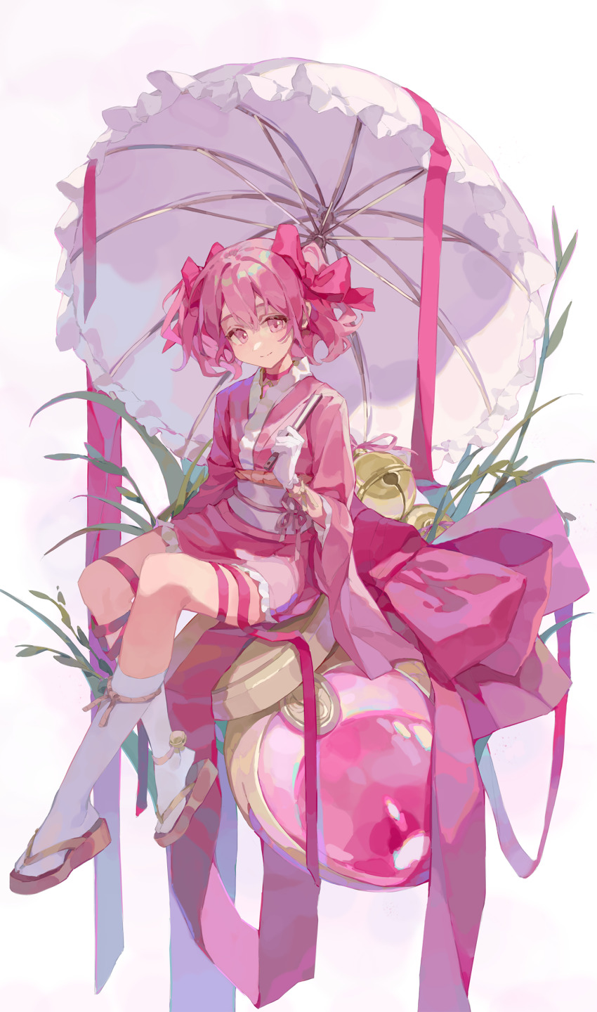 1girl absurdres alternate_costume bell bow chest_jewel choker chun_sam closed_mouth commentary flower_knot folding_fan frilled_kimono frills furisode_sleeves gloves hair_between_eyes hair_bow hand_fan head_tilt highres holding holding_fan japanese_clothes jingle_bell kaname_madoka kimono looking_at_viewer mahou_shoujo_madoka_magica obi okobo parasol pink_bow pink_eyes pink_hair pink_kimono pink_ribbon platform_sandals ribbon ribbon_choker sandals sash short_hair short_kimono short_twintails simple_background smile socks solo soul_gem symbol-only_commentary twintails umbrella white_background white_gloves white_socks white_umbrella
