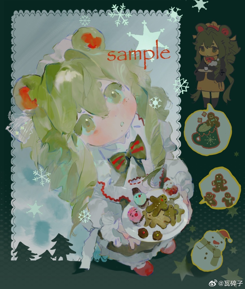 1girl braid chibi christmas christmas_ornaments christmas_tree gift green_eyes green_hair hat highres long_hair original santa_hat twin_braids weibo_7744062175