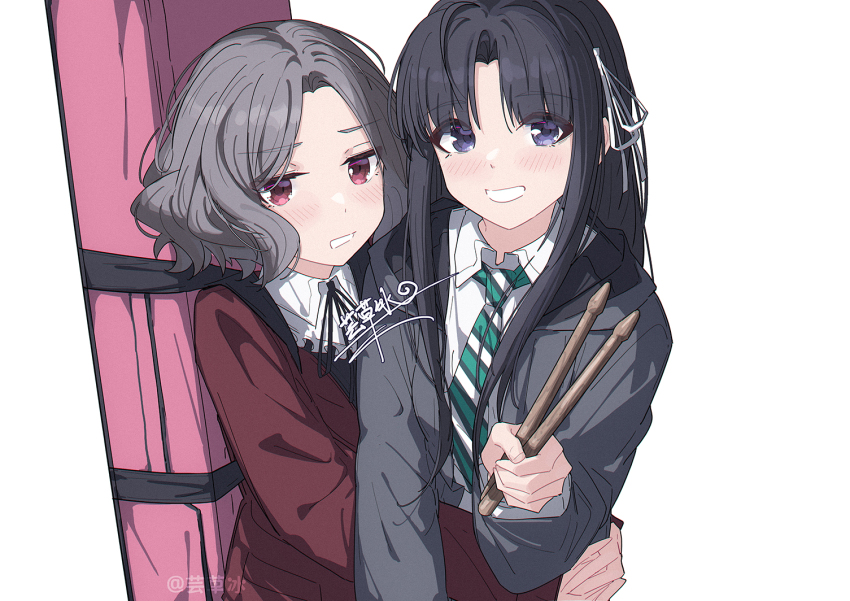 2girls ahoge awa_subaru black_hair black_ribbon blush chinese_commentary commentary_request diagonal-striped_clothes diagonal-striped_necktie drumsticks ebizuka_tomo girls_band_cry green_eyes grey_hair hair_ribbon holding holding_drumsticks hug instrument_case instrument_on_back jacket long_hair looking_at_viewer multiple_girls necktie open_mouth parted_bangs purple_eyes red_eyes red_jacket ribbon shirt short_hair simple_background striped_clothes white_background white_ribbon white_shirt yun_cao_bing