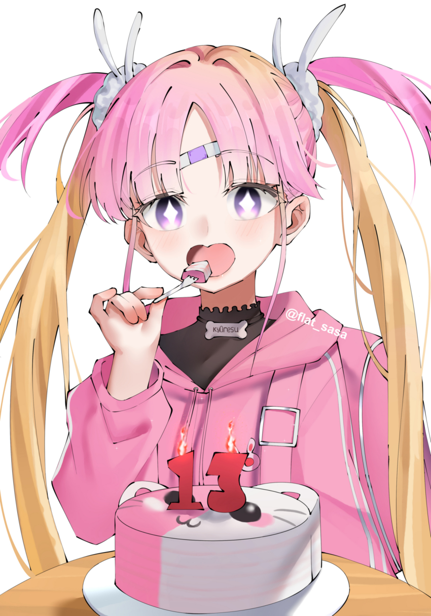 1girl absurdres arm_at_side backpack bag bandaid bandaid_on_face bandaid_on_forehead birthday_cake black_shirt blonde_hair bright_pupils cake cake_slice character_name commentary commission curled_fingers diamond-shaped_pupils diamond_(shape) english_commentary flat_sasa food fork hair_intakes hair_ornament hair_scrunchie hand_up high_collar highres holding holding_fork hood hood_down hooded_jacket imminent_eating indie_virtual_youtuber jacket kyopi_(kyoresu) kyoresu light_blush long_hair long_sleeves looking_at_viewer multicolored_hair open_mouth parted_bangs pink_bag pink_hair pink_hood pink_jacket plate purple_eyes round_table scrunchie shirt simple_background solo straight_hair symbol-shaped_pupils table track_jacket twintails twitter_username two-tone_hair upper_body vgen_commission virtual_youtuber white_background white_pupils white_scrunchie wooden_table
