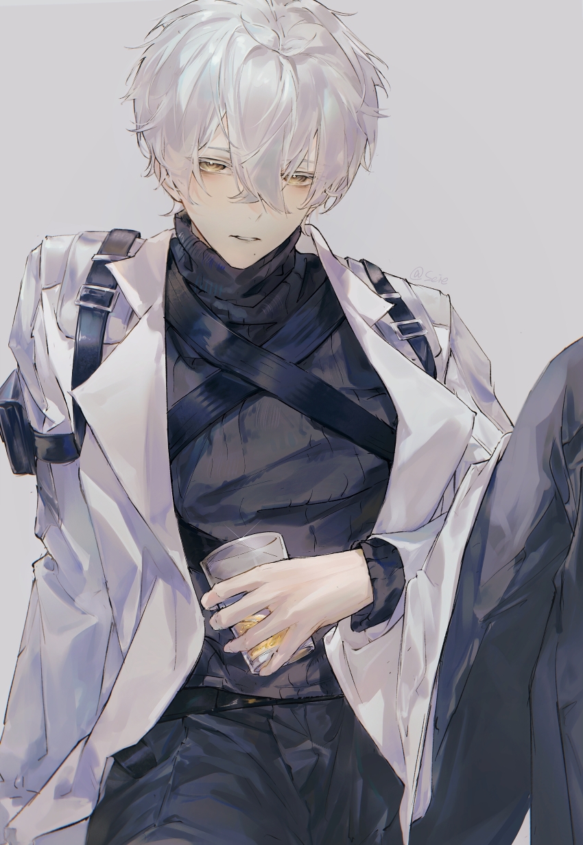1boy absurdres arm_pouch black_pants black_pouch black_shirt chinese_commentary commentary_request cup drinking_glass grey_background hair_between_eyes highres holding holding_cup honseie jacket knee_up looking_at_viewer male_focus pants punishing:_gray_raven shirt short_hair simple_background solo wanshi_(pgr) white_hair white_jacket yellow_eyes