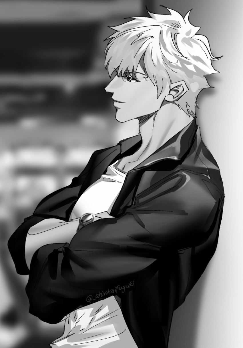 1boy against_wall archer_(fate) archer_(summer_casual)_(fate) blurry blurry_background chinese_commentary commentary_request fate/grand_order fate_(series) from_side greyscale highres jacket male_focus monochrome shinkaifuyuki solo upper_body watch wristwatch