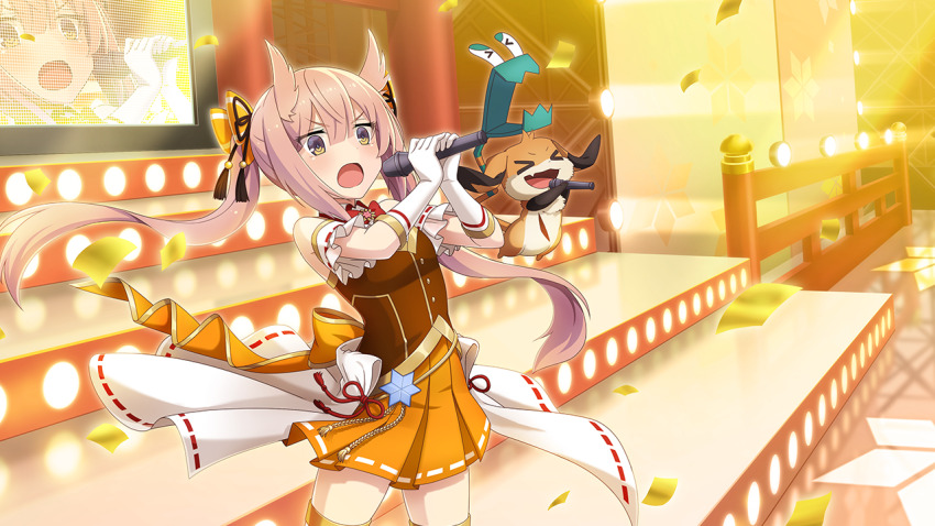 &gt;_&lt; 1girl :d brown_shirt elbow_gloves game_cg gloves hair_horns holding holding_microphone idol_clothes long_hair mashiko_kaoru microphone nene_(toji_no_miko) official_art open_mouth orange_skirt overskirt pink_hair pleated_skirt purple_eyes screen_zoom shirt skirt smile solo stage standing toji_no_miko toji_no_miko:_kizamishi_issen_no_tomoshibi twintails white_gloves white_skirt