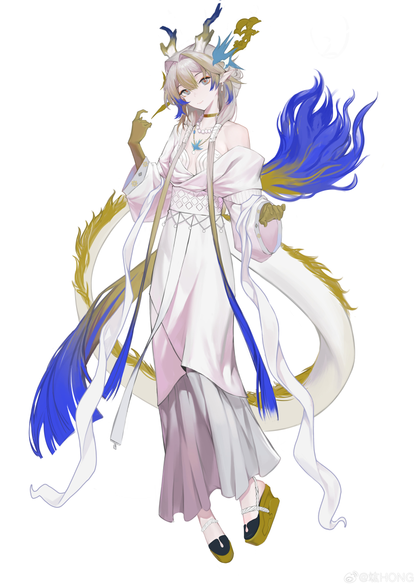 1girl absurdres ambience_synesthesia arknights bare_shoulders blonde_hair blue_hair breasts chinese_commentary choker closed_mouth commentary_request commission dragon_girl dragon_horns dragon_tail dress earrings full_body grey_eyes grey_hair hair_between_eyes hair_intakes highres horns jewelry light_smile long_hair long_sleeves looking_at_viewer medium_breasts multicolored_hair necklace off_shoulder official_alternate_costume pearl_necklace pointy_ears roam_hong shu_(arknights) shu_(bingwenyuyou)_(arknights) simple_background solo tail very_long_hair white_background white_dress wide_sleeves yellow_choker