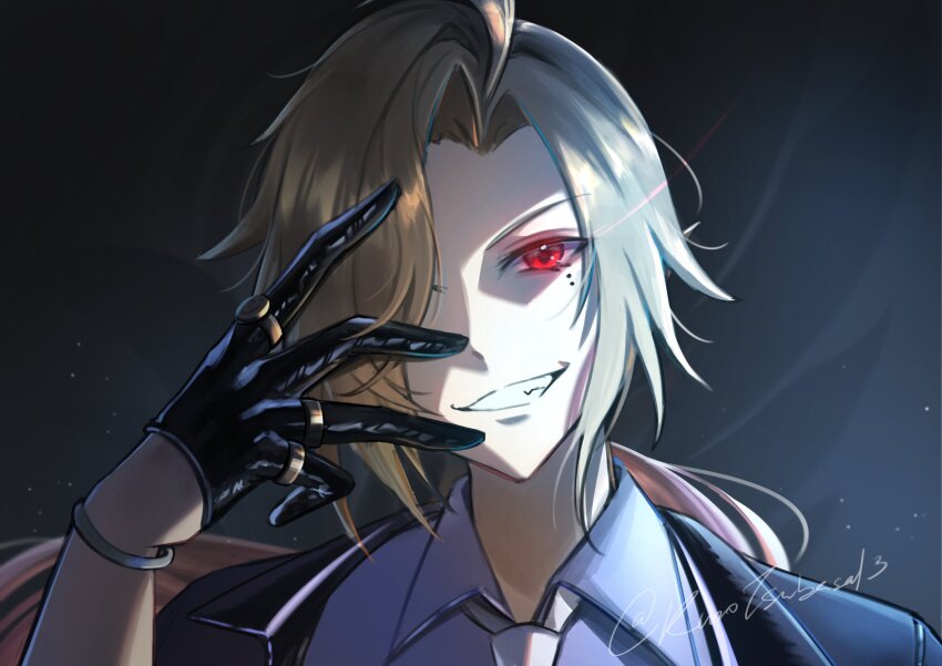 1boy black_gloves black_jacket blonde_hair blue_shirt collared_shirt commentary eye_trail gloves glowing glowing_eye grin hair_over_one_eye highres hugo_vlad jacket kuro_tsubasa light_trail long_hair looking_at_viewer male_focus mole mole_under_eye necktie red_eyes shirt simple_background smile solo symbol-only_commentary twitter_username upper_body zenless_zone_zero