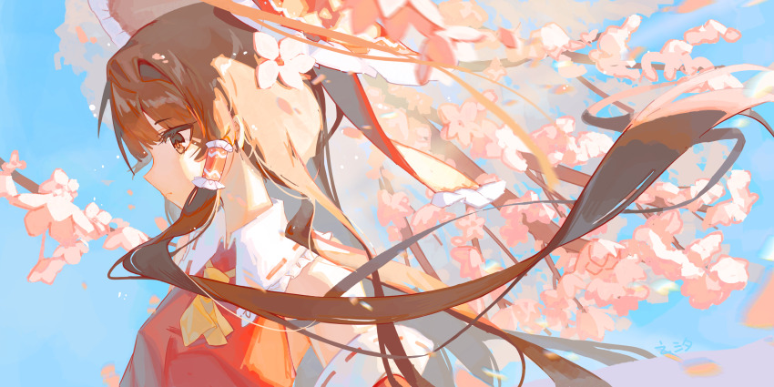 1girl absurdres ascot blue_sky bow brown_eyes brown_hair cherry_blossoms closed_mouth commentary day frilled_bow frilled_hair_tubes frills hair_bow hair_tubes hakurei_reimu highres long_hair outdoors red_bow ribbon-trimmed_sleeves ribbon_trim sky solo symbol-only_commentary touhou yellow_ascot zhi_xixi