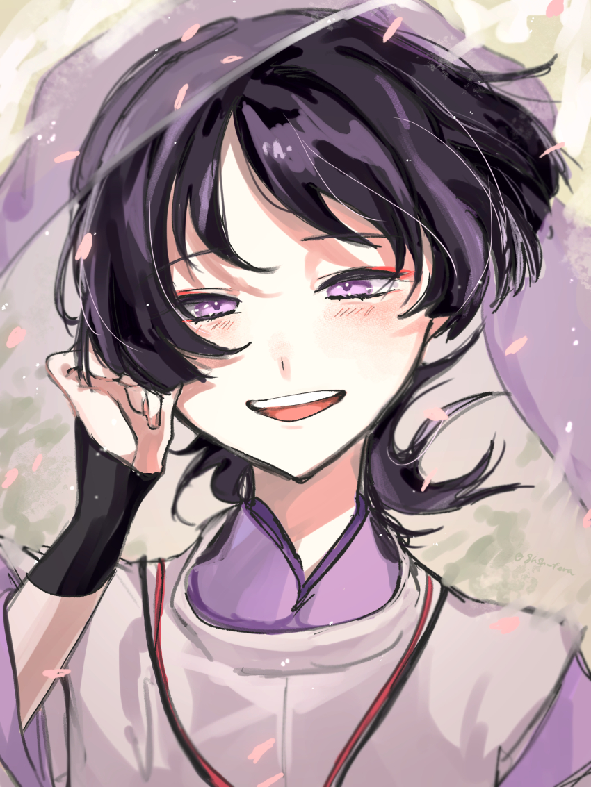 1boy armor black_hair blunt_ends clothing_cutout eyeliner eyeshadow facing_viewer falling_petals fingernails genshin_impact gnsn_tera hand_in_own_hair hand_up highres japanese_armor japanese_clothes kariginu kimono kote kurokote layered_sleeves light_blush looking_at_viewer makeup male_focus multicolored_hair open_mouth petals pink_eyes pink_hair pink_petals pink_veil portrait purple_kimono purple_sleeves red_eyeliner red_eyeshadow scaramouche_(genshin_impact) scaramouche_(kabukimono)_(genshin_impact) see-through_clothes see-through_veil shoulder_cutout solo streaked_hair string teeth upper_teeth_only v-neck veil white_sleeves