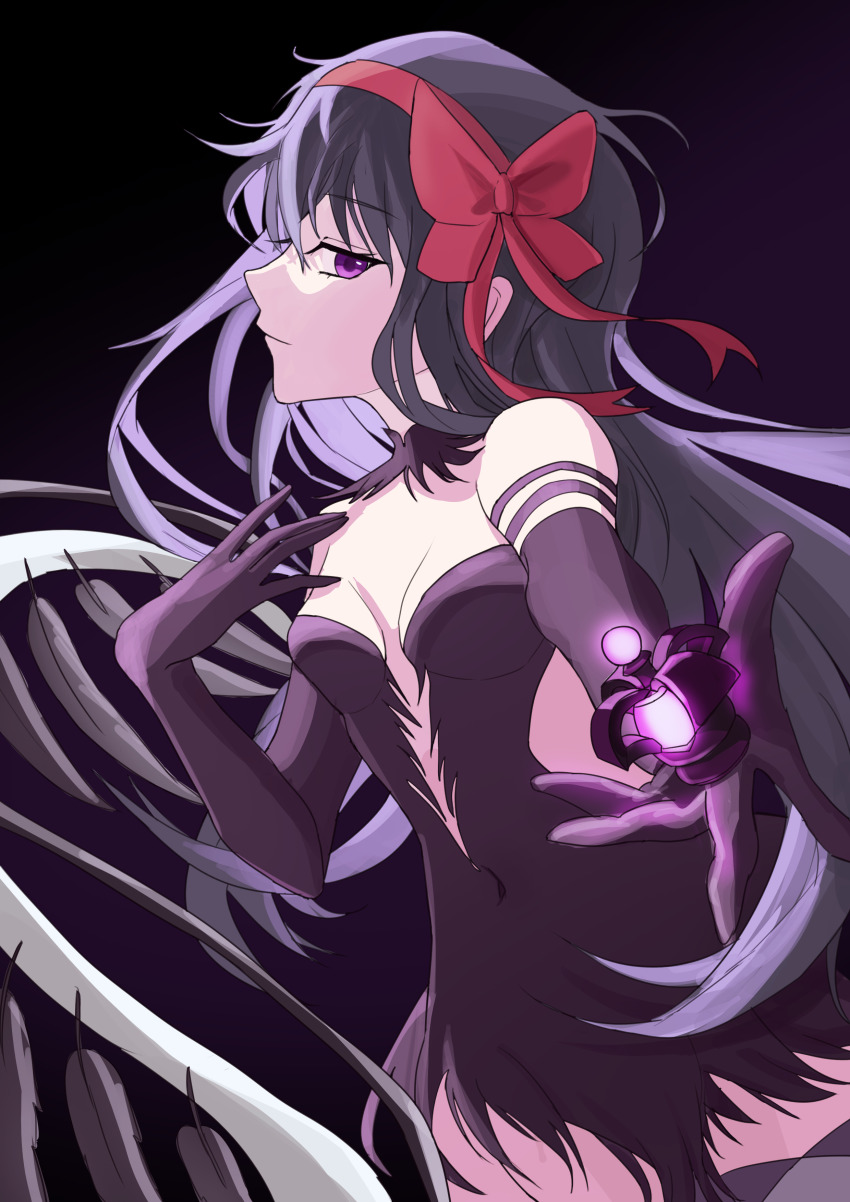 1girl absurdres akemi_homura akuma_homura black_background black_dress black_feathers black_gloves black_hair black_wings bow bow_hairband breasts closed_mouth covered_navel demon_wings dress duergo feathers gloves gradient_background hairband hand_up highres long_hair looking_at_viewer mahou_shoujo_madoka_magica mahou_shoujo_madoka_magica:_hangyaku_no_monogatari mahou_shoujo_madoka_magica_(anime) outstretched_arm purple_background purple_eyes red_bow red_hairband short_dress small_breasts solo upper_body very_long_hair wings