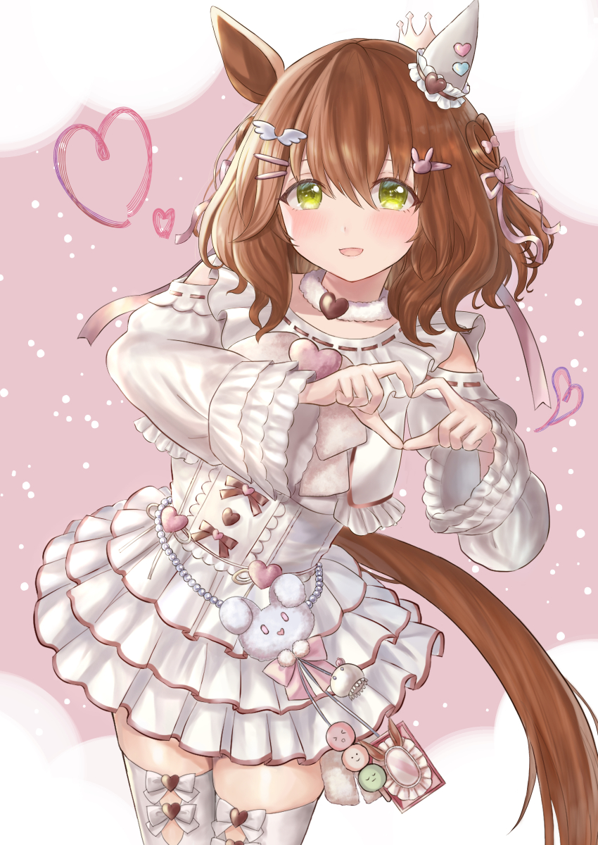 1girl four-finger_heart_hands absurdres animal_ears aston_machan_(everlasting_candy)_(umamusume) aston_machan_(umamusume) blush breasts brown_hair commentary_request crea_tiramisu green_eyes hair_between_eyes hair_ornament heart heart_hands highres horse_ears horse_girl horse_tail looking_at_viewer medium_breasts medium_hair official_alternate_costume open_mouth pink_background smile solo tail two-tone_background umamusume white_background