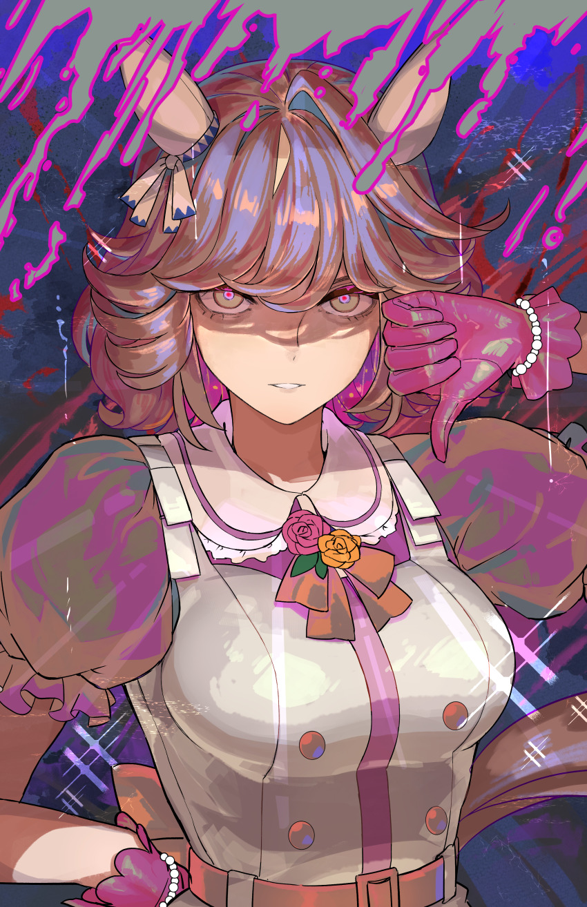 1girl absurdres animal_ears belt bow bowtie bracelet brown_hair buttons commentary double-breasted ear_covers ear_ornament flower glaring gloves glowing_pupils haiseiko_(umamusume) hand_on_own_hip highres horse_ears horse_girl horse_tail jewelry looking_at_viewer multicolored_hair neck_flower oshiri_seijin pearl_bracelet puffy_short_sleeves puffy_sleeves purple_eyes purple_gloves red_flower red_rose rose seiko-chan_cut_(hairstyle) shaded_face short_hair short_sleeves single_hair_intake solo tail thumbs_down umamusume upper_body white_hair yellow_flower yellow_rose