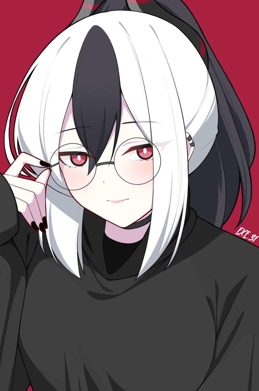 1girl adjusting_eyewear black_choker black_hair black_horns black_nails blue_archive bright_pupils choker closed_mouth exe.31 glasses hair_between_eyes highres horns kayoko_(blue_archive) long_hair looking_at_viewer multicolored_hair ponytail red_background red_eyes round_eyewear simple_background sleeves_past_wrists smile solo two-tone_hair upper_body white_hair white_pupils