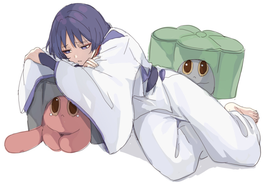 1boy arm_rest barefoot black_sash bright_pupils cat clothing_cutout critter_pick_(honkai:_star_rail) eyeliner eyeshadow fingernails genshin_impact grey_cat head_rest honkai:_star_rail honkai_(series) japanese_clothes kariginu leaning_to_the_side looking_to_the_side makeup male_focus mikou_(toromappo) pants pelvic_curtain purple_eyes purple_hair purple_sleeves red_cat red_eyeliner red_eyeshadow sash scaramouche_(genshin_impact) scaramouche_(kabukimono)_(genshin_impact) shoulder_cutout sketch solo tearing_up toenails toes tsurime white_background white_pants white_pupils white_sleeves wide_sleeves wispy_bangs