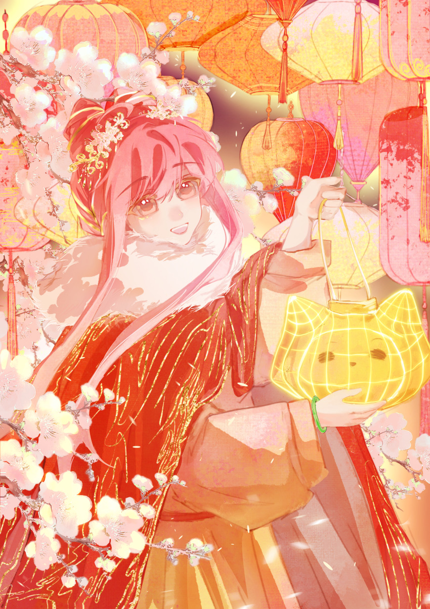 1girl absurdres bow-shaped_hair bracelet brown_eyes cherry_blossoms chinese_new_year cloak cowboy_shot flower fur-trimmed_cloak fur_trim hair_between_eyes hair_bun hair_flower hair_ornament hair_ribbon happy highres holding holding_lantern jewelry lantern long_sidelocks long_sleeves looking_at_viewer miracle_nikki momo_(nikki) night night_sky nikki_(nikki) nikki_(series) open_mouth orange_hanfu outdoors paper_lantern petals pink_hair puffy_long_sleeves puffy_sleeves qingxu red_cloak ribbon short_hair_with_long_locks sidelocks single_hair_bun sky smile solo spring_(season) striped_clothes teeth updo upper_teeth_only vertical-striped_clothes white_flower yellow_ribbon