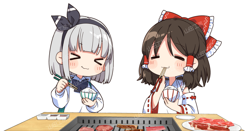 &gt;_&lt; 2girls =_= absurdres apron beef black_bow black_bowtie blunt_bangs blunt_ends blush_stickers bob_cut bow bowl bowtie chopsticks commentary_request cooking detached_sleeves eating frilled_bow frilled_hair_tubes frills green_vest grey_hair grill grilling hair_bow hair_tubes hakurei_reimu highres holding holding_bowl holding_chopsticks konpaku_youmu long_sleeves medium_hair multiple_girls plate red_ribbon ribbon ribbon-trimmed_sleeves ribbon_trim rice sauce short_hair simple_background smile touhou upper_body vest watermark white_apron white_background white_sleeves wide_sleeves yamada_sakura