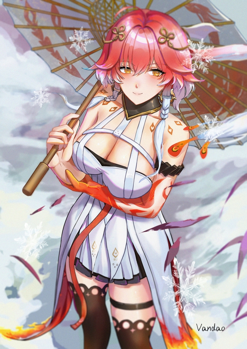 1girl bare_shoulders black_thighhighs breasts changli_(wuthering_waves) cleavage closed_mouth dress earrings hair_ornament highres holding holding_umbrella jewelry large_breasts looking_at_viewer multicolored_hair oil-paper_umbrella pink_hair red_hair short_hair sleeveless sleeveless_dress smile snow snowflakes solo tattoo thighhighs umbrella vandao white_dress wuthering_waves yellow_eyes
