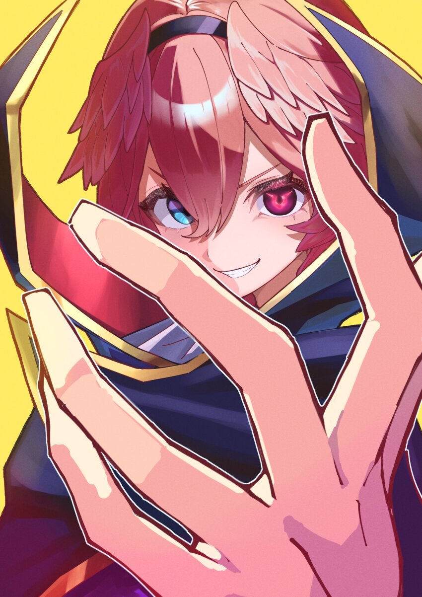 123haruno_oto 1girl black_cape black_hairband blue_eyes cape cosplay geass hair_between_eyes hairband head_wings heterochromia highres hololive long_sleeves looking_at_viewer multicolored_cape multicolored_hair pink_hair pink_wings red_eyes short_hair smile solo takane_lui virtual_youtuber wings yellow_background zero_(code_geass) zero_(code_geass)_(cosplay)