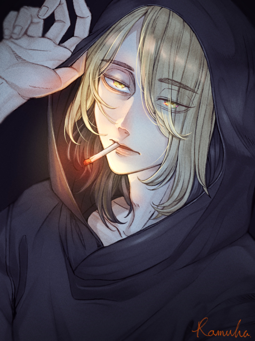 1boy artist_name black_background black_hair black_hoodie blonde_hair cigarette collarbone commentary_request eyes_visible_through_hair hair_between_eyes hair_over_one_eye hand_up hanma_shuuji highres hood hood_up hoodie looking_at_viewer male_focus medium_hair mouth_hold multicolored_hair parted_lips ramfu signature simple_background solo tokyo_revengers two-tone_hair upper_body yellow_eyes