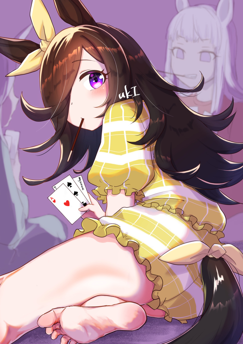3girls animal_ears barefoot blush brown_hair card feet food food_in_mouth hair_over_one_eye highres holding holding_card horse_ears horse_girl horse_tail mejiro_mcqueen_(umamusume) multiple_girls neru_ika playing_card pocky pocky_in_mouth purple_eyes rice_shower_(umamusume) sitting soles solo_focus tail umamusume