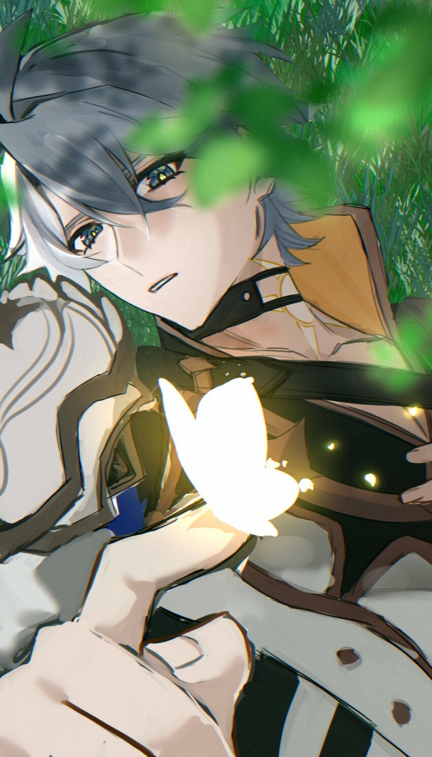 1boy absurdres antenna_hair armor black_choker black_shirt blue_eyes bug butterfly butterfly_on_hand choker commentary_request highres honkai:_star_rail honkai_(series) insect looking_at_viewer lying male_focus neck_tattoo on_back on_grass parted_lips pasedoro2 pauldrons phainon_(honkai:_star_rail) shirt short_hair shoulder_armor single_pauldron solo sun_symbol sun_tattoo tan tattoo white_hair