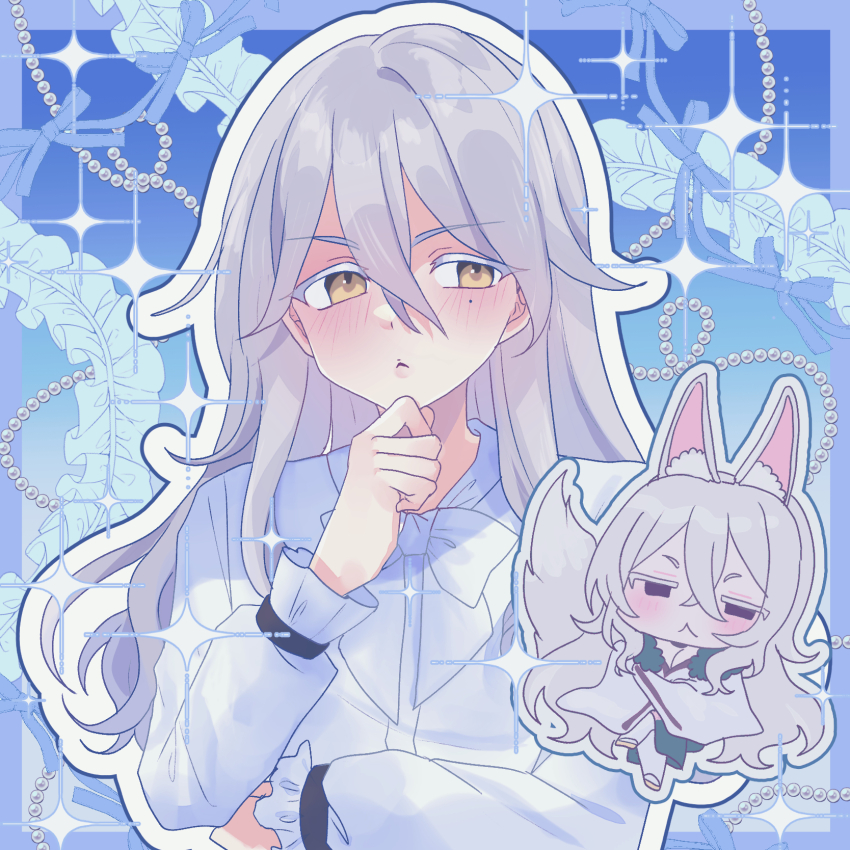 1boy 1girl :&lt; animal_ears blue_background blue_ribbon blush breasts chibi chibi_inset cleavage colored_eyelashes commentary_request crossed_bangs fox_ears fox_girl fox_tail from_behind grey_hair hair_between_eyes hand_on_own_chin highres kabuto_mushi_shop long_hair long_sleeves outline princess_connect! puffy_long_sleeves puffy_sleeves purple_eyes ribbon senri_mana senri_mana_(real) shirt sideways_glance tail trap upper_body v-shaped_eyebrows very_long_hair white_outline white_shirt yellow_eyes