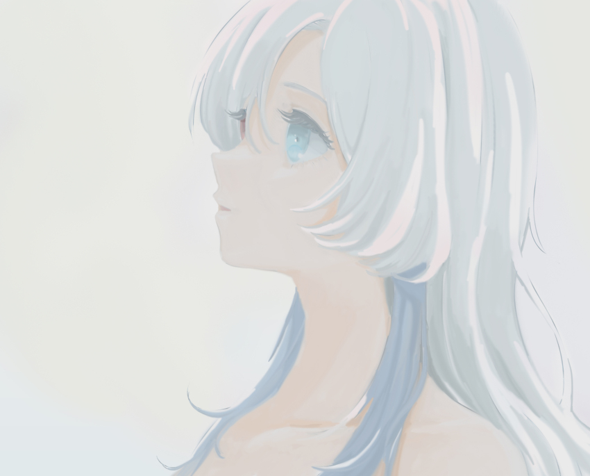 1girl bare_shoulders blue_eyes blue_hair expressionless heterochromia highres isekaijoucho kamitsubaki_studio long_hair looking_up mohe_onpu multicolored_hair parted_lips red_eyes solo two-tone_hair upper_body white_hair