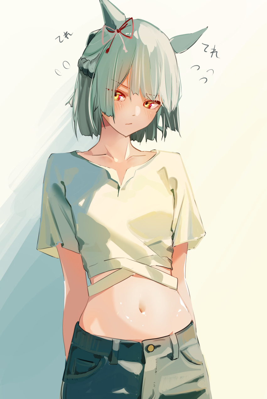 1girl absurdres animal_ears blush bow braid collarbone commentary_request cowboy_shot ear_ribbon fujimasa_march_(umamusume) green_hair highres horse_ears horse_girl midriff multicolored_eyes navel orange_eyes shirt short_hair short_sleeves solo two-tone_eyes umamusume umamusume:_cinderella_gray yellow_eyes yoojp